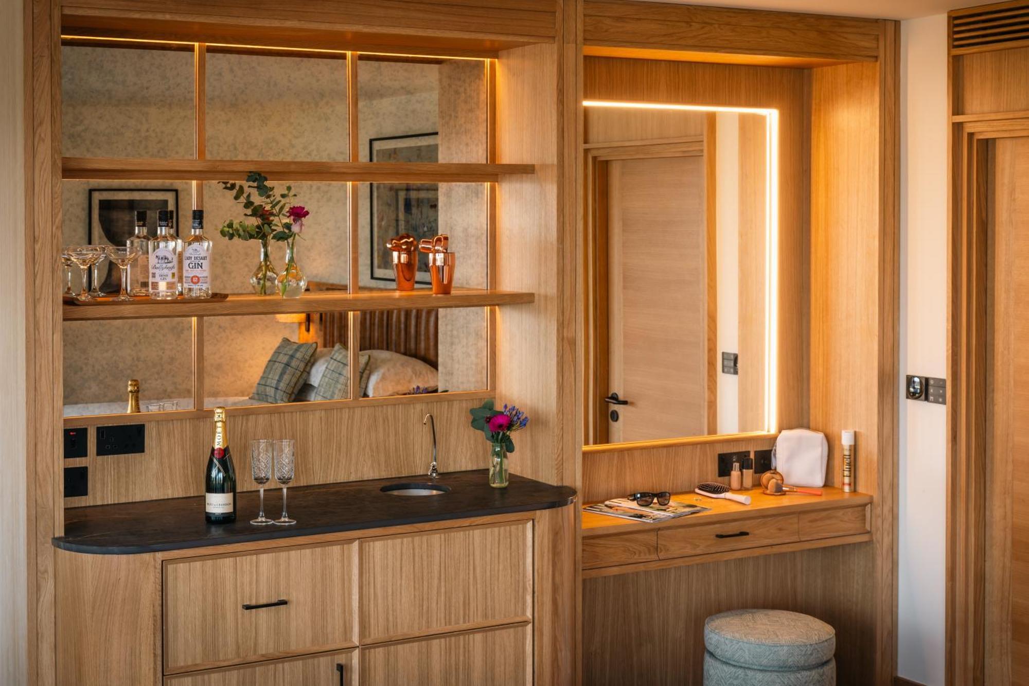 Kilkenny Pembroke Hotel Екстериор снимка